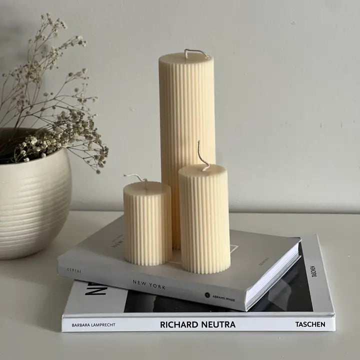 Ribbed Column Scuptural Candle