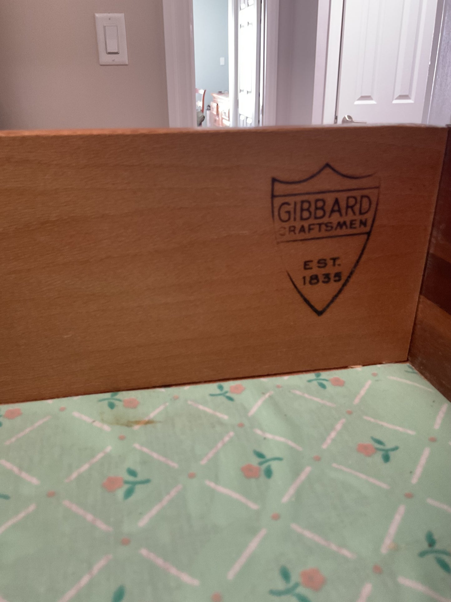 Vintage for sale 3 - Gibbaud Bedroom set