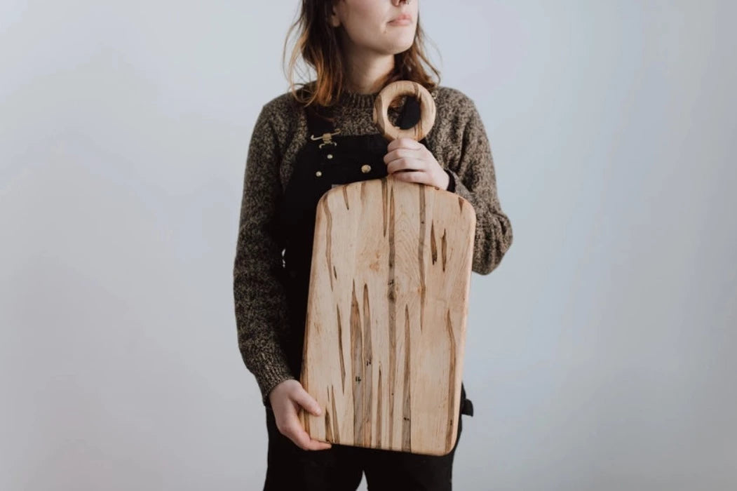 Canadiana XXL Charcuterie Board - Marguerite in Walnut design