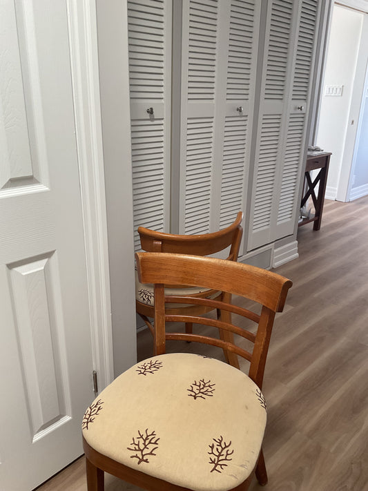 Vintage for sale 4 - Scandinavian mid-century chair and table